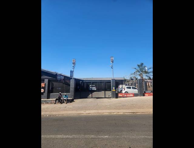 BUSINESS FOR SALE IN LAUDIUM